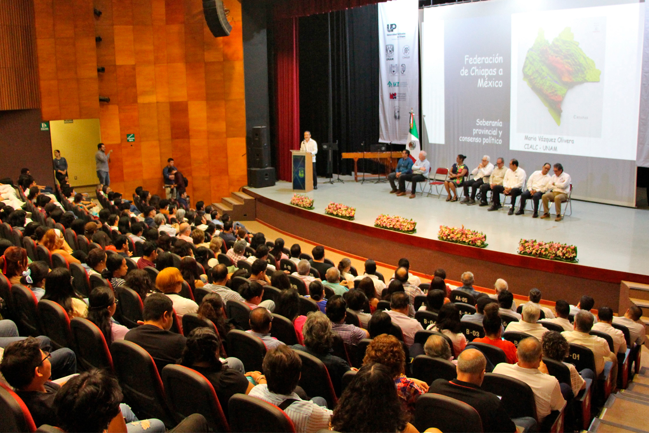 Los trabajos dieron inicio con la conferencia magistral Federación de Chiapas a México. Soberanía provincial y consenso político, dictada por el Dr. Mario Vázquez Olivera.