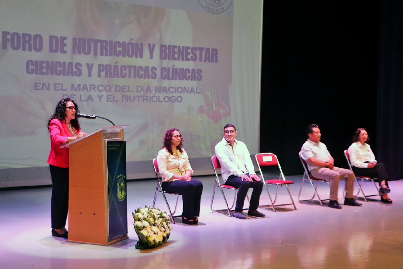 En UNICACH conferencias y talleres de actualización a nutriólogos