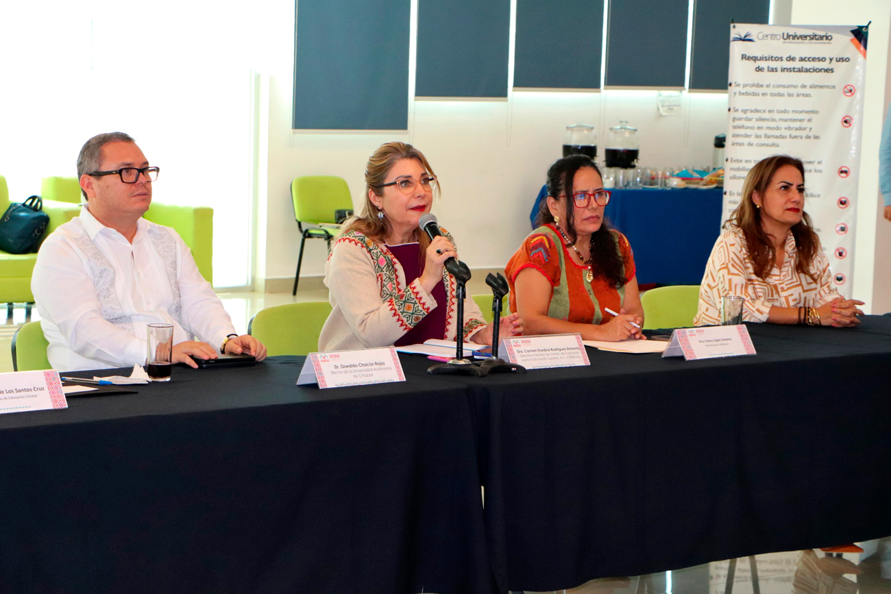 Impulsa CENEVAL evaluaciones en lenguas indígenas para educación media y superior