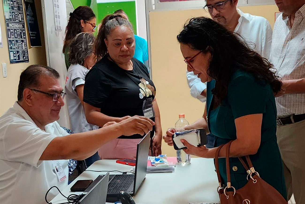 Al evento acudió la rectora de la UNICACH, Fanny López Jiménez.