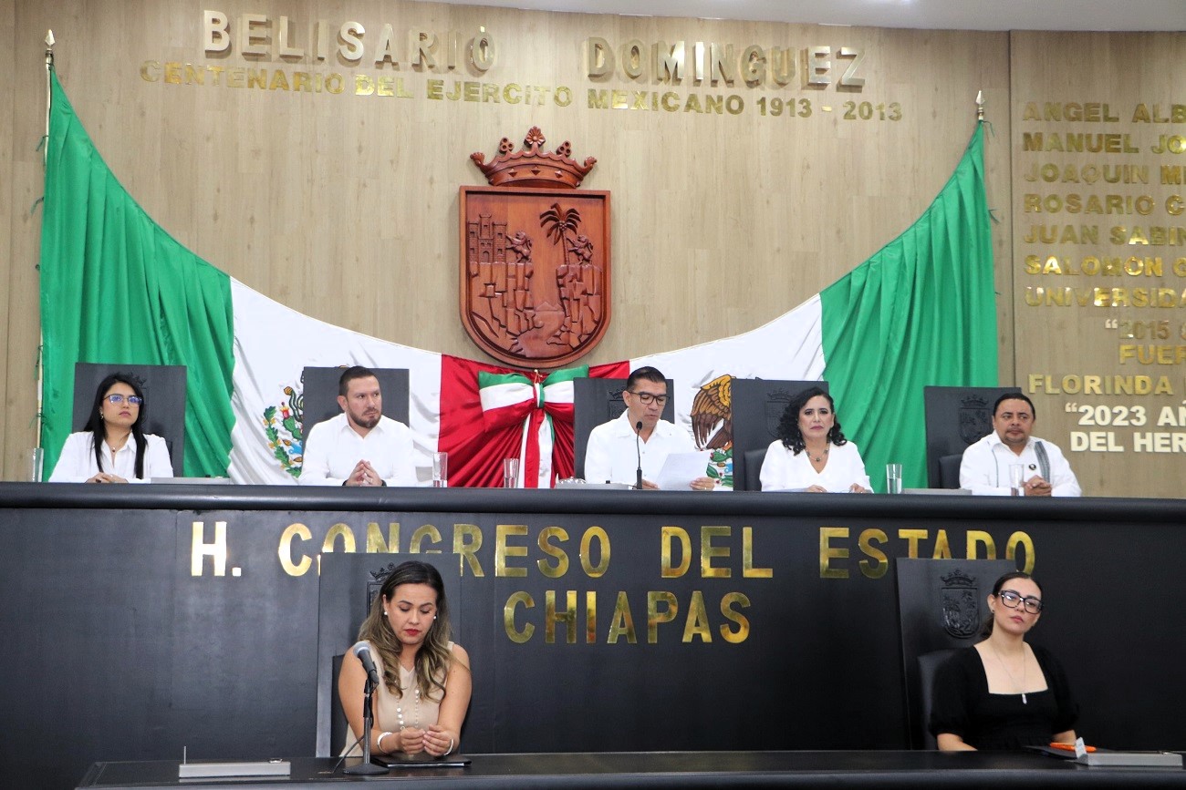 Histórico reconocimiento de autonomía constitucional para la UNICACH