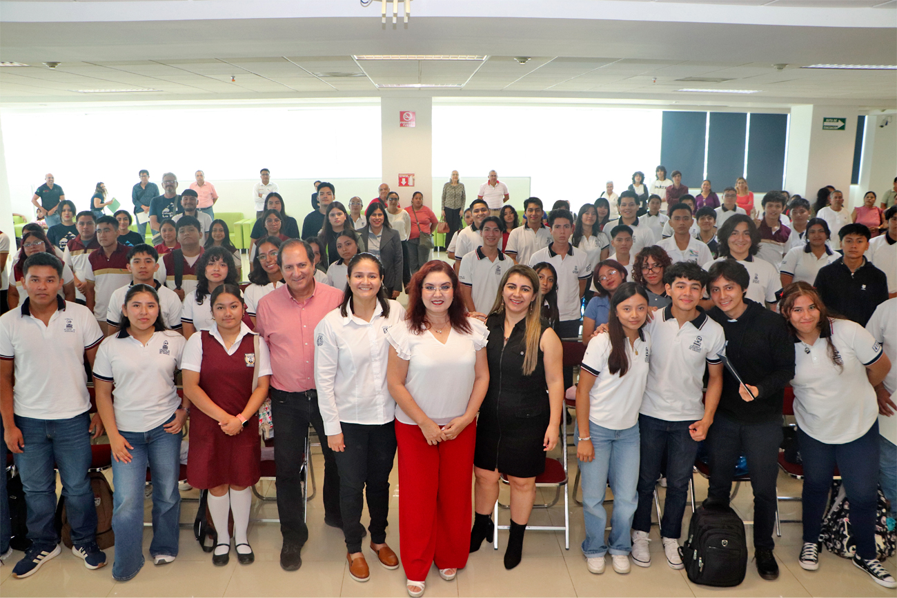 UNICACH impulsa el talento científico juvenil en la Olimpiada Estatal de Biología