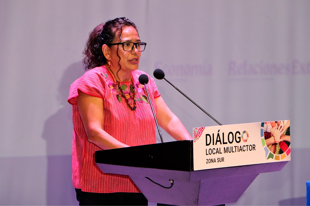 la rectora de la UNICACH, Fanny López Jiménez expresó que para la UNICACH es un privilegio y un honor ser sede de este encuentro promovido por la ONU.