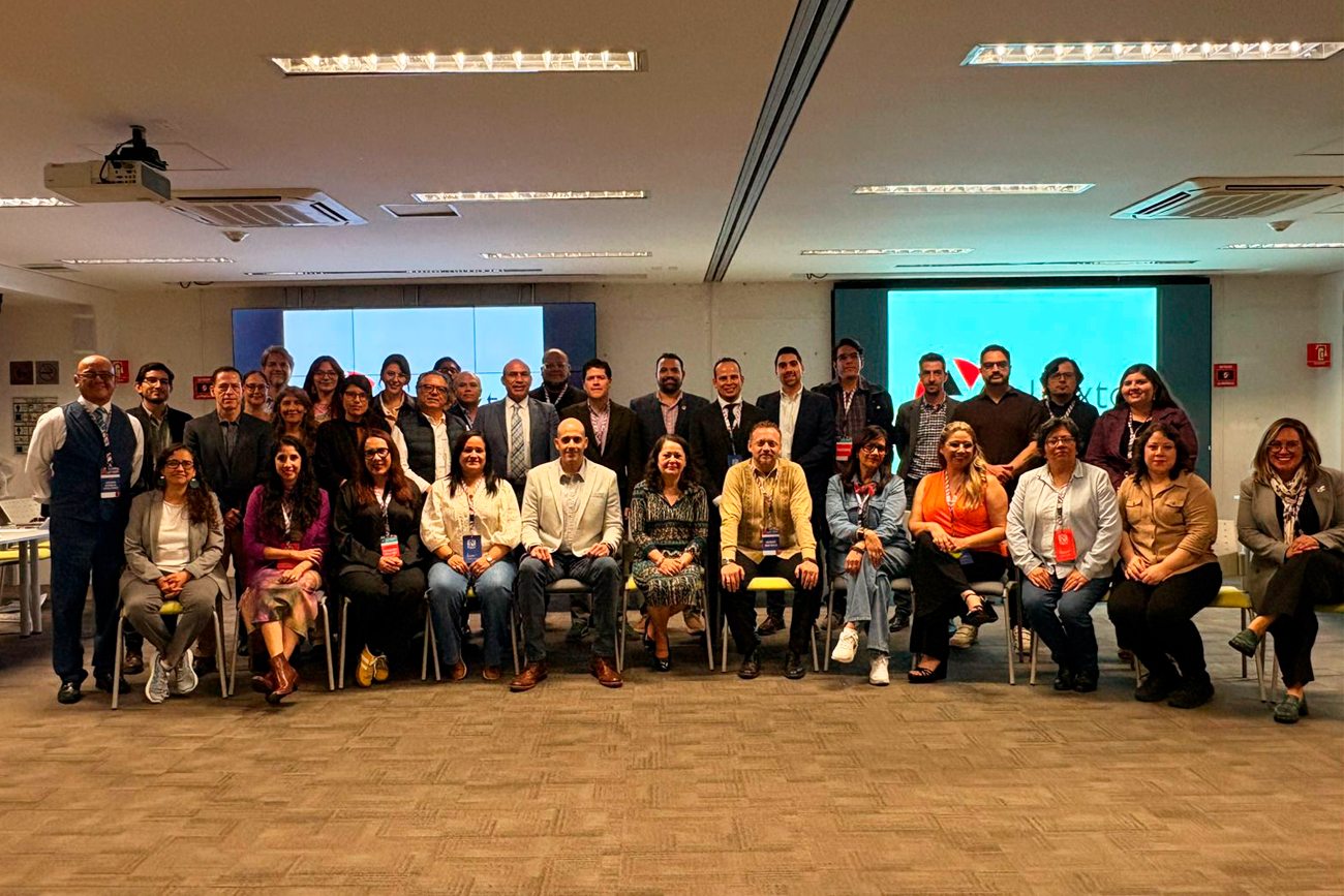 Participación unicachense en conversatorio en homenaje a Rosario Castellanos.