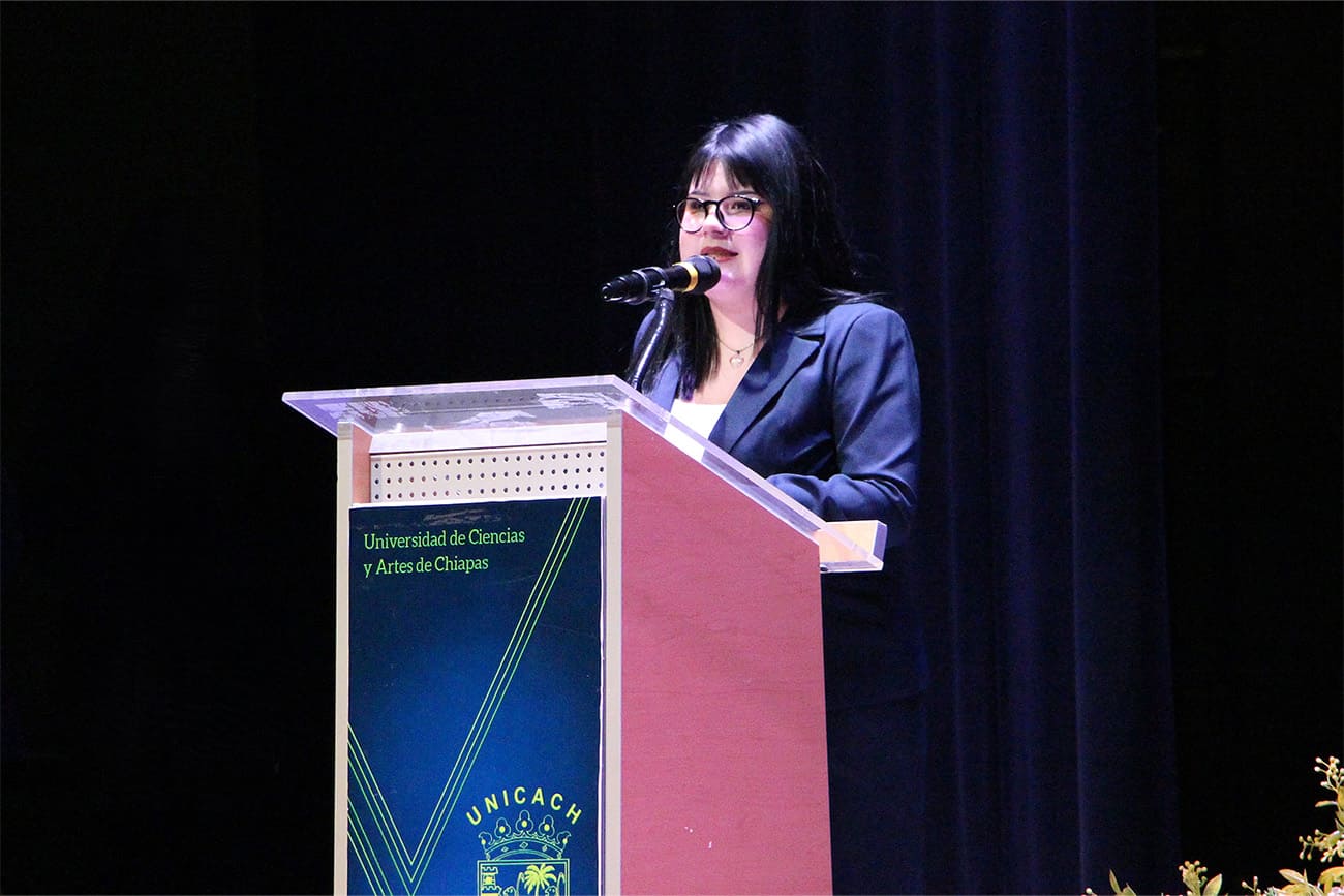 Egresan politólogos unicachenses comprometidos con una sociedad más justa