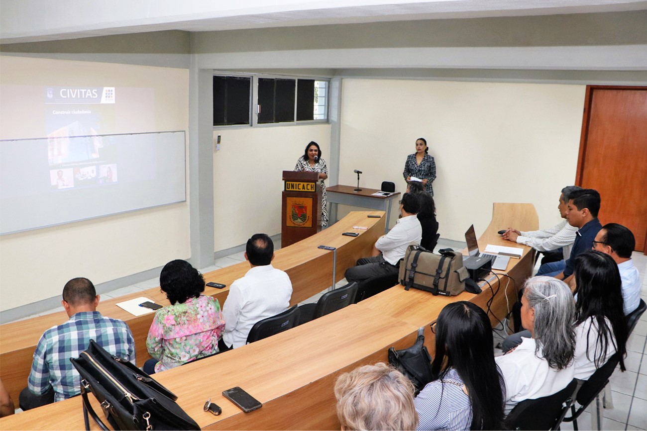 Presentan la Gaceta Civitas en Ciencias Políticas de la UNICACH