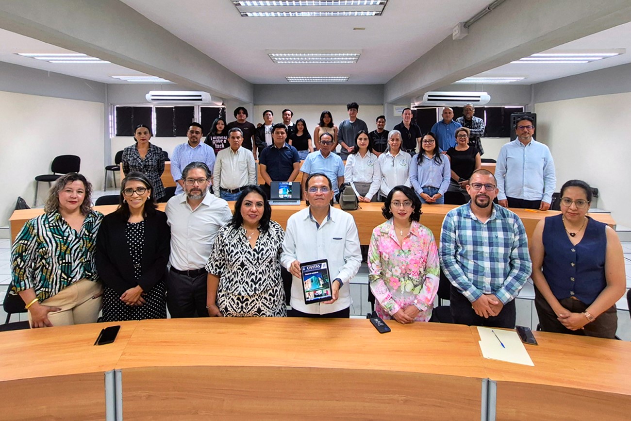 La Licenciatura en Ciencias Políticas y Administración Pública presentó el primer número de la Gaceta Civitas.