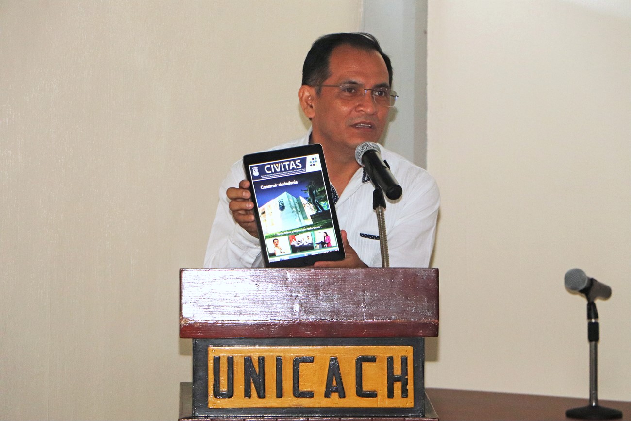 Incluye artículos de docentes sobre la Ciencia Política y su relevancia en distintos ámbitos sociales, colaboraciones de estudiantes y un resumen de las actividades más destacadas desarrolladas en la licenciatura.