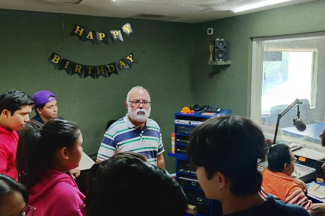 Proyecto Del Dicho al Hecho, una serie de programas radiofónicos.