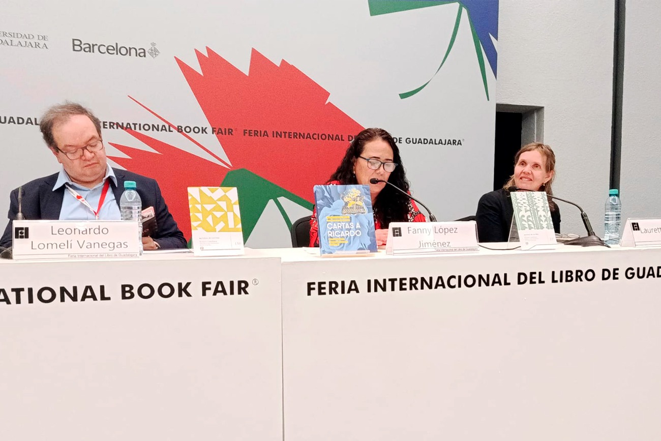 UNAM y UNICACH presentan libro de Rosario en la FIL