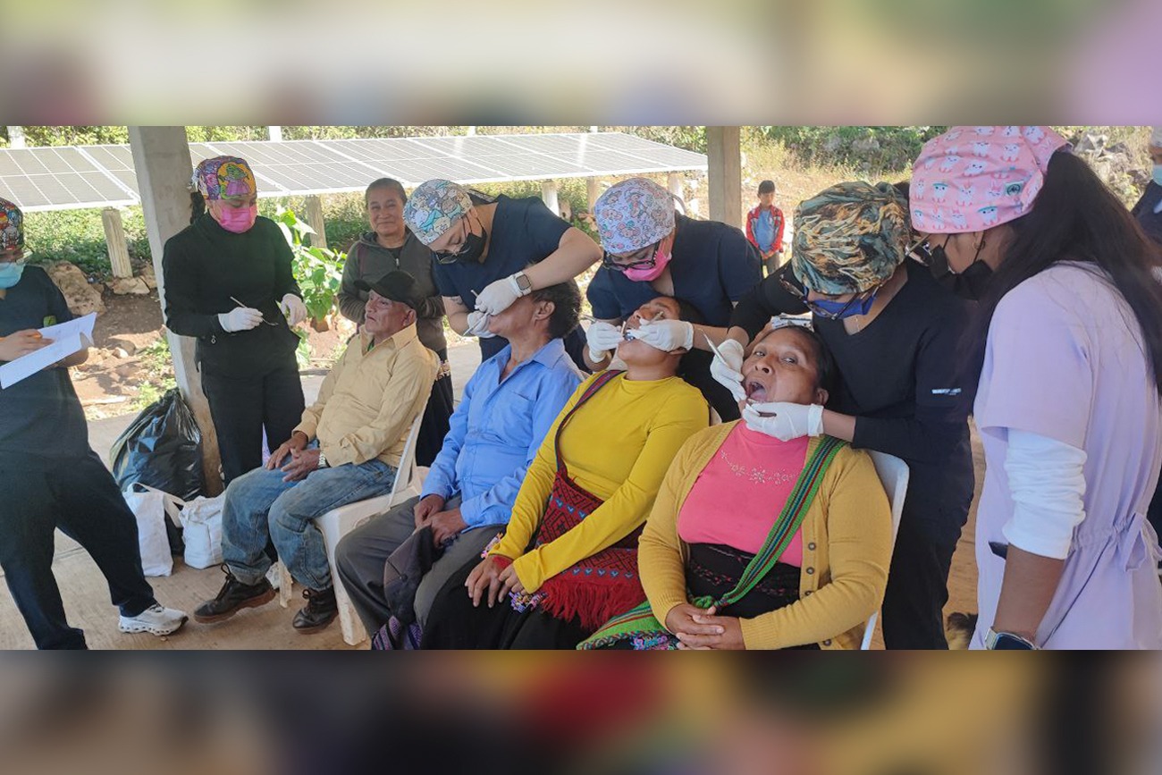 Llevan salud y energía sostenible a Tierra Colorada