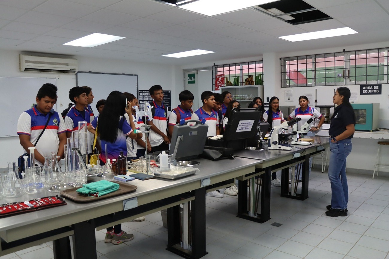 licenciatura: Biología Marina y Manejo de Recursos Hídricos.