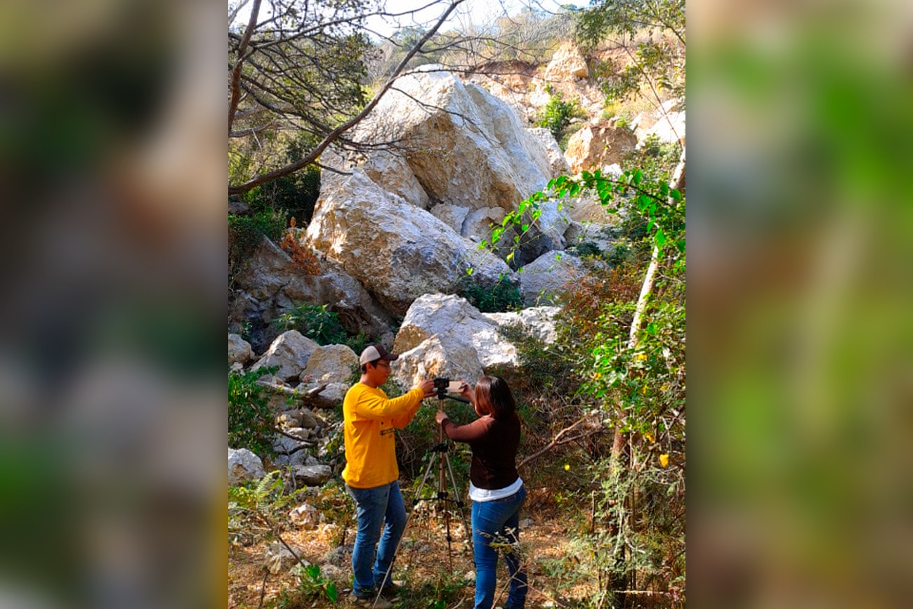 Derrumbes en carreteras