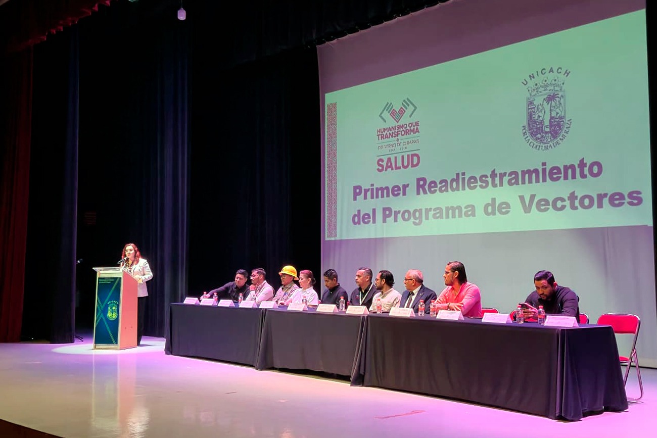  directora del Instituto de Ciencias Biológicas de la UNICACH, Alma Gabriela Verdugo Valdez,