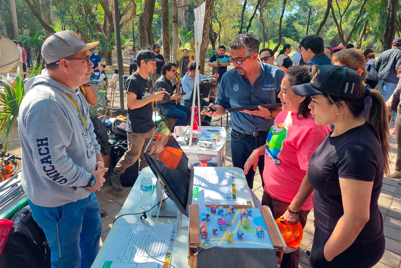  carrera recreativa en el parque Joyyo Mayu