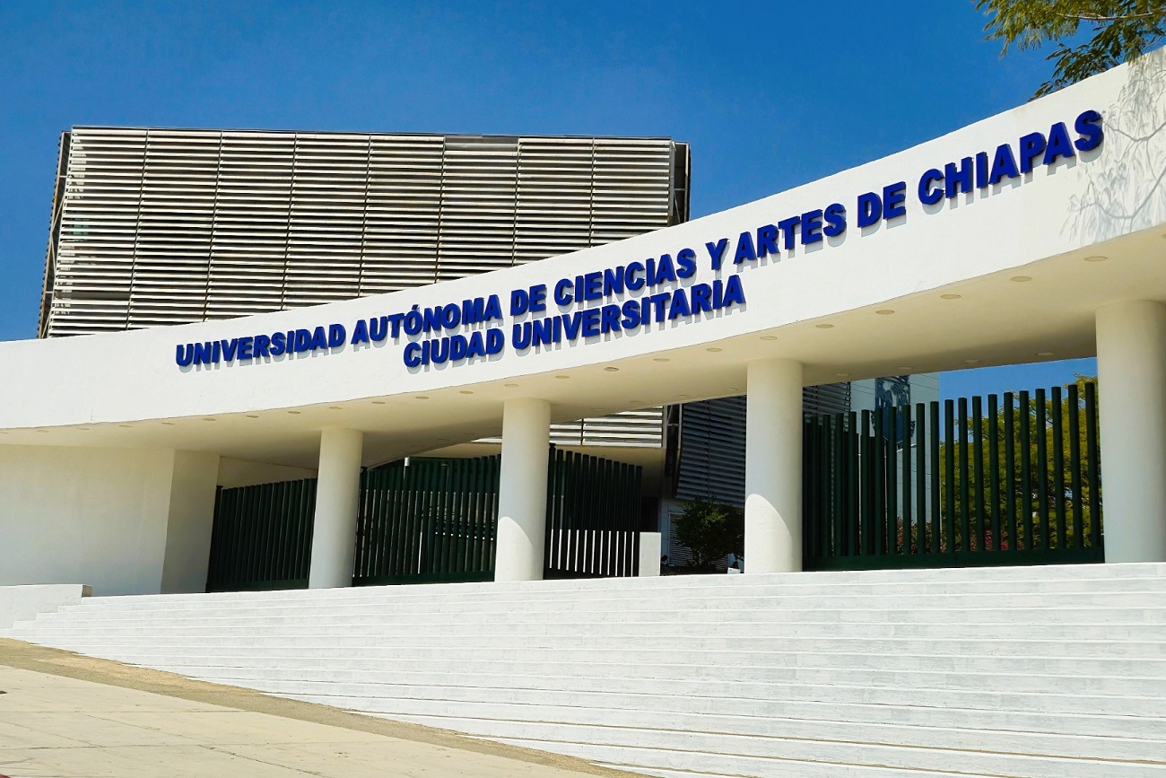 Llama rectora de la UNICACH, Fanny López Jiménez, a participar en la convocatoria de admisión a licenciatura