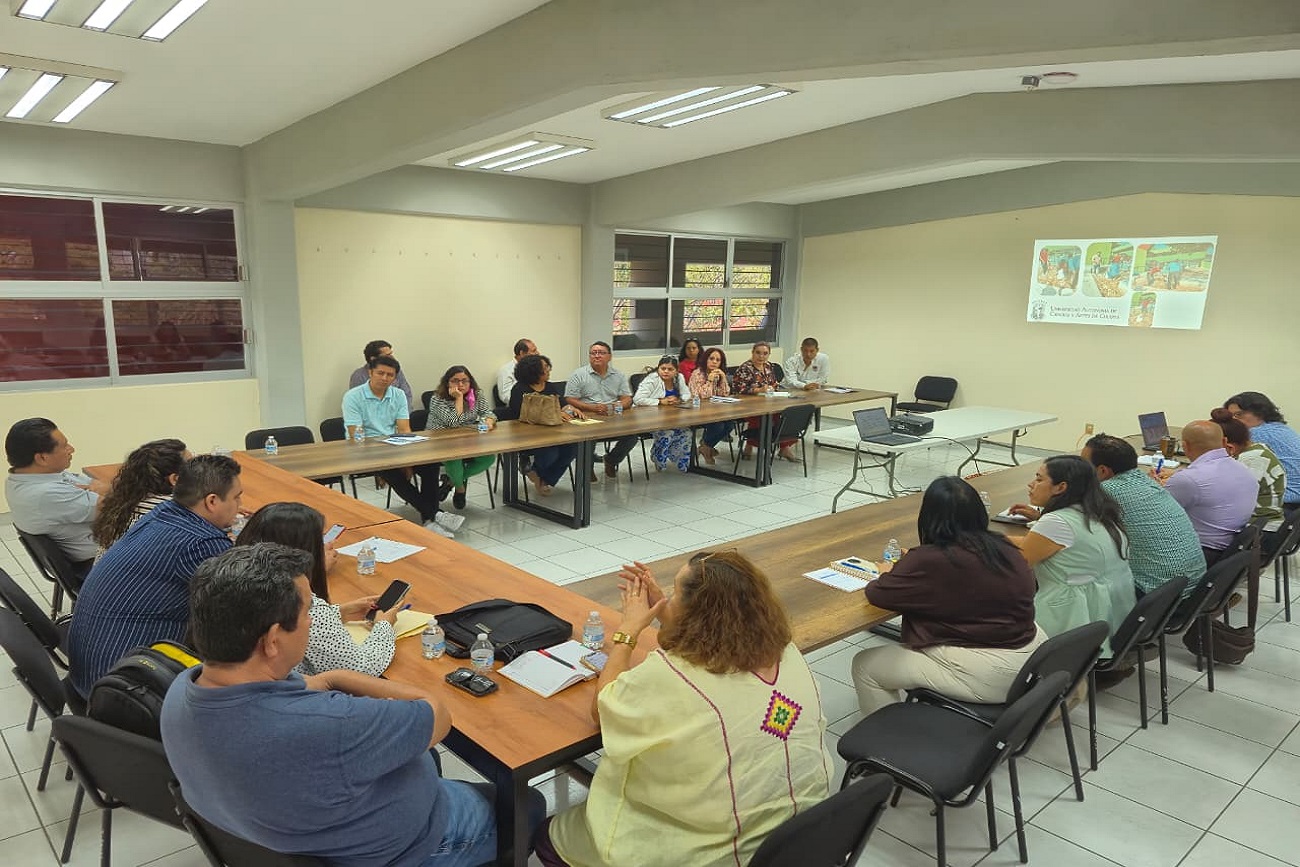 Garantiza Fanny López Jiménez, rectora de la UNICACH, atención directa a necesidades de la comunidad universitaria