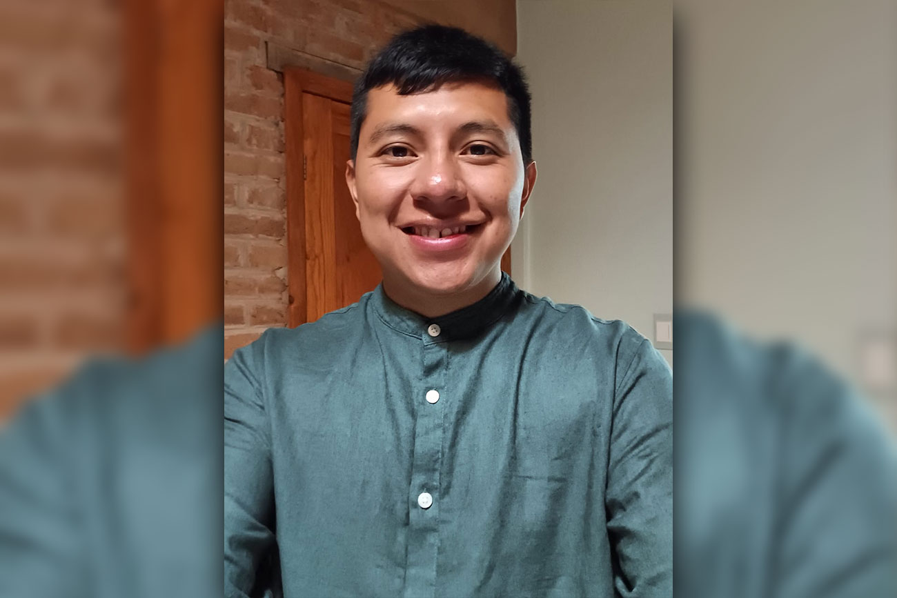 Escritores en la UNICACH llaman a reivindicar las lenguas originarias desde la escritura