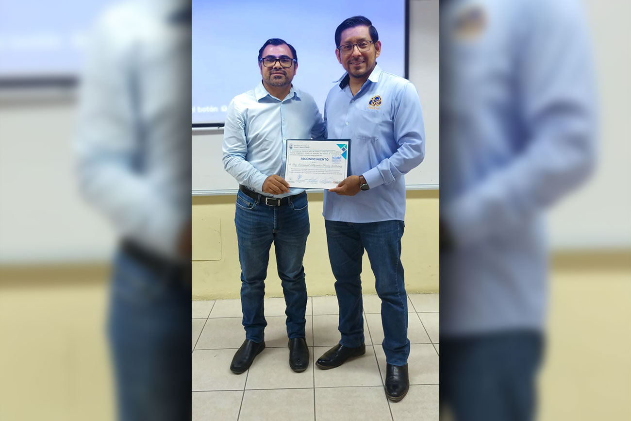 Fortalece UNICACH formación en sistemas fotovoltaicos con taller especializado