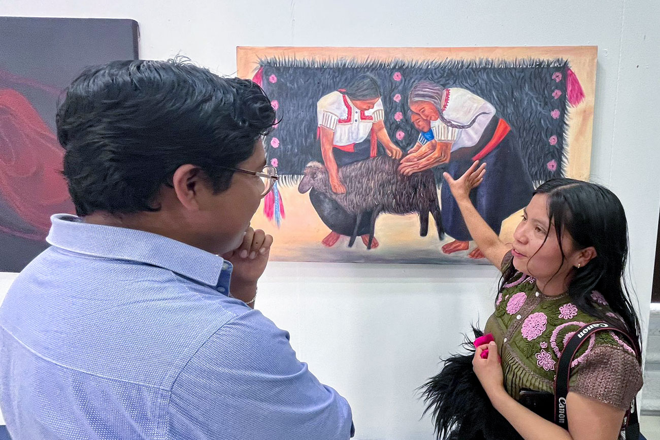 Exposición plástica visibiliza experiencias de mujeres indígenas