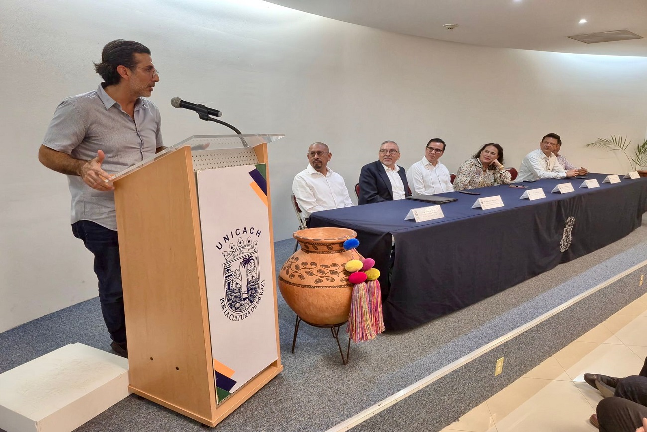 La rectora de la UNICACH, Fanny López Jiménez, señaló que esta donación representa mucho más que la incorporación de un predio al patrimonio universitario