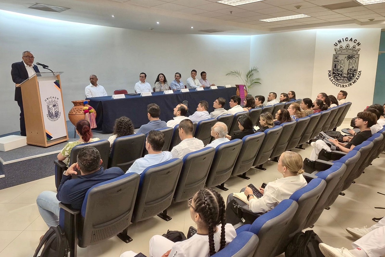 El secretario general de la autónoma UNICACH, Hugo Armando Aguilar Aguilar, afirmó que este proyecto pudo lograrse gracias a las visiones, las voluntades y la unión de esfuerzos entre la universidad y el ayuntamiento.