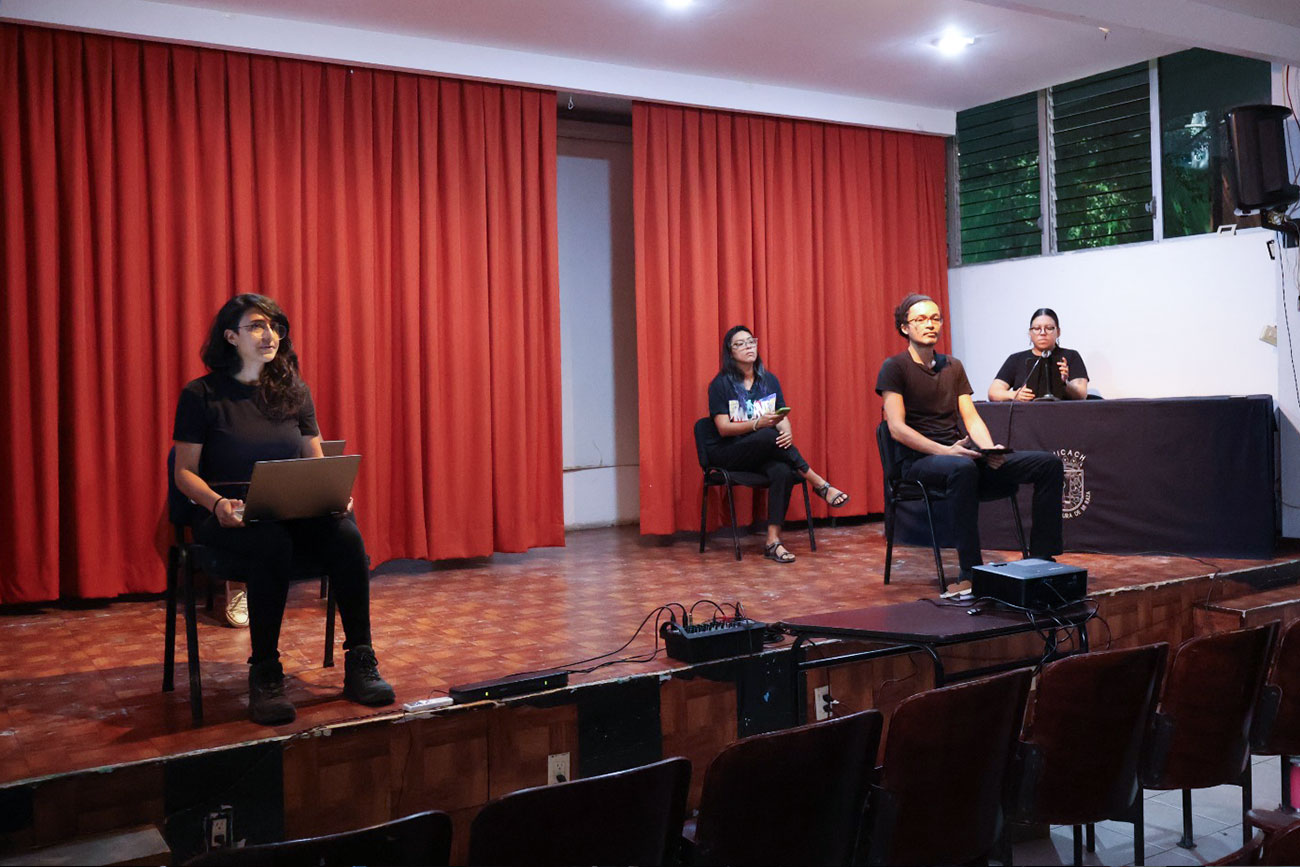 Escenas fronterizas: conferencia de Rocío Galicia en la UNICACH
