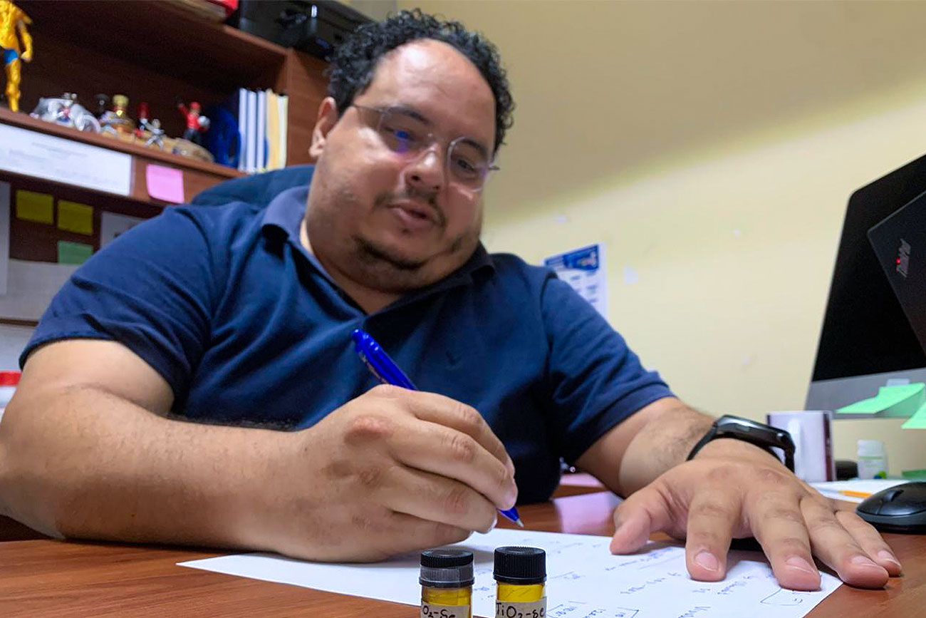 Investigadores de la UNICACH publican modelo innovador para degradar contaminantes en revista internacional