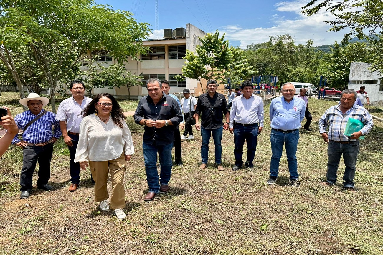 Explora UNICACH posibilidades para crear sede académica en Simojovel