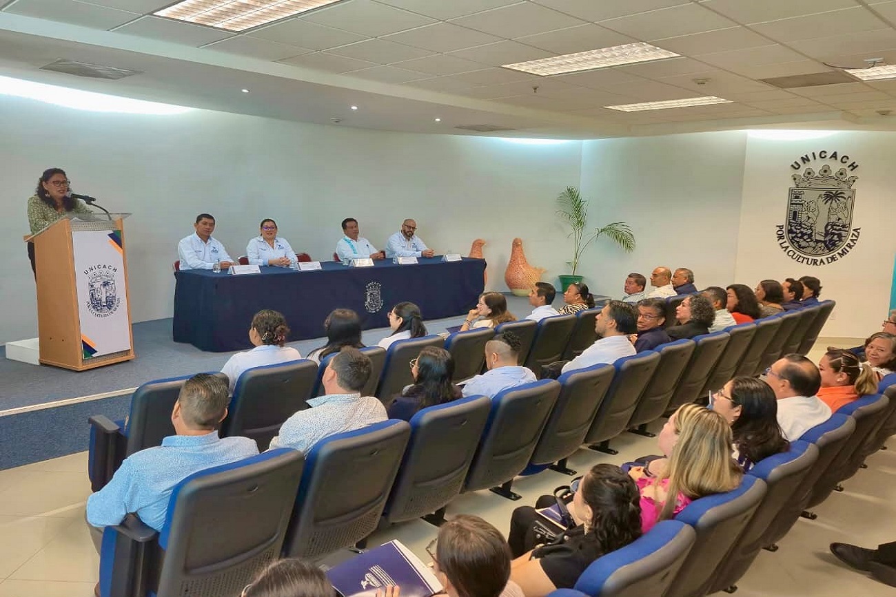 Destacó la dedicación, vocación y contribución al fortalecimiento de la educación superior en Chiapas de 54 docentes