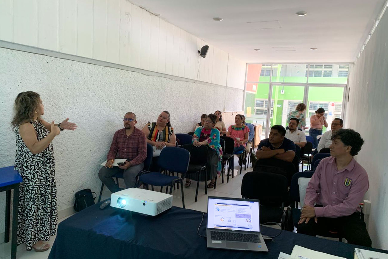 Fortalece UNICACH estudios de empleadores para actualizar la formación profesional