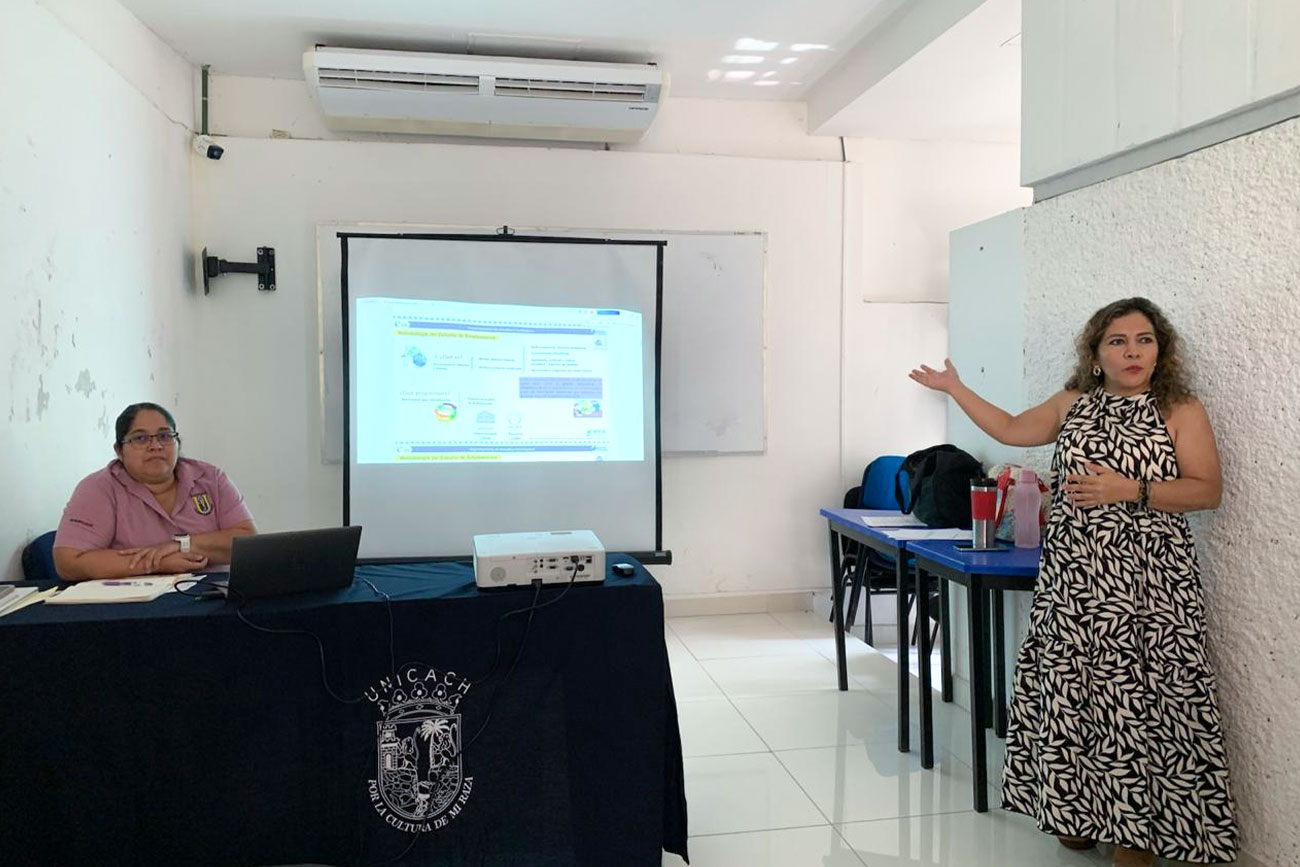 Fortalece UNICACH estudios de empleadores para actualizar la formación profesional