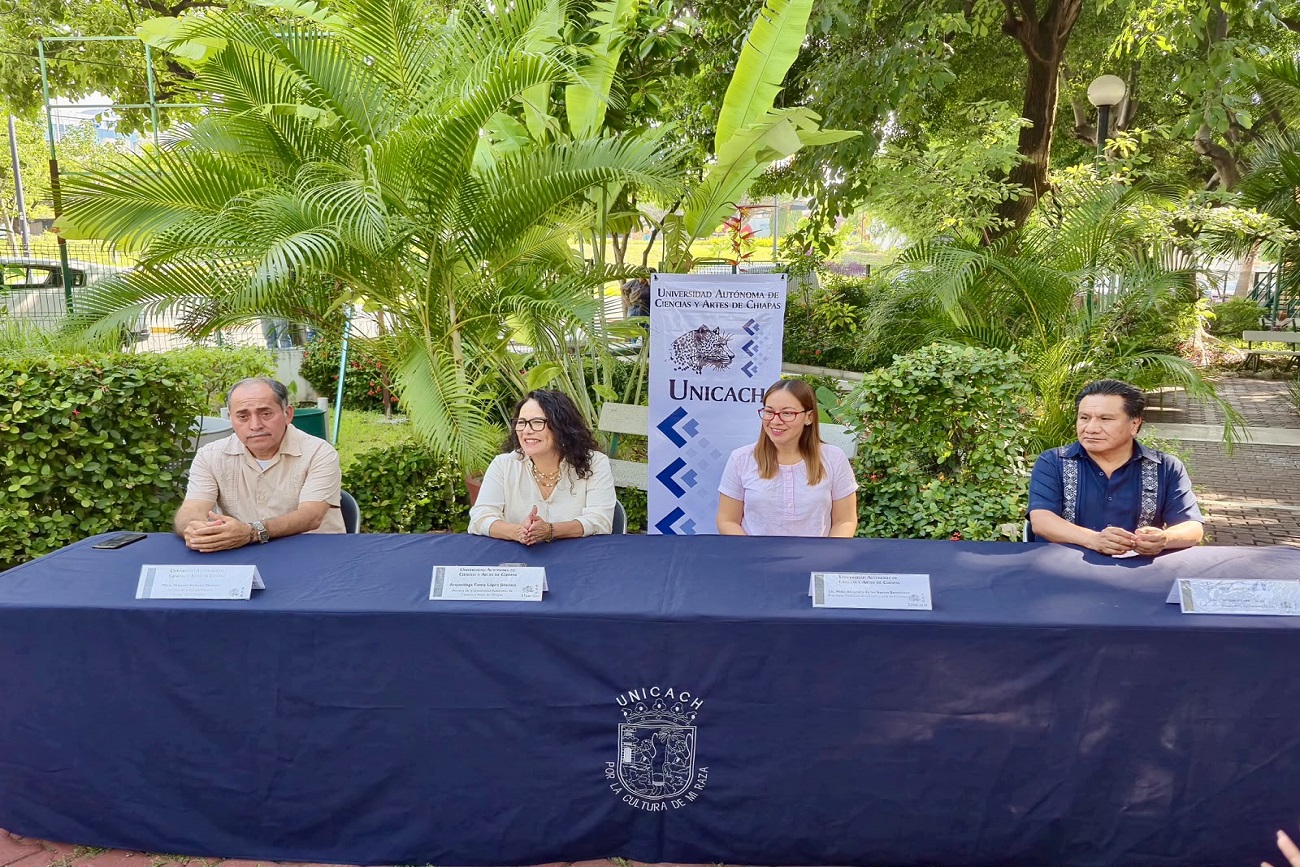 La rectora Fanny López Jiménez y la alcaldesa Nilda de los Santos Sarmiento, firmaron convenio de colaboración