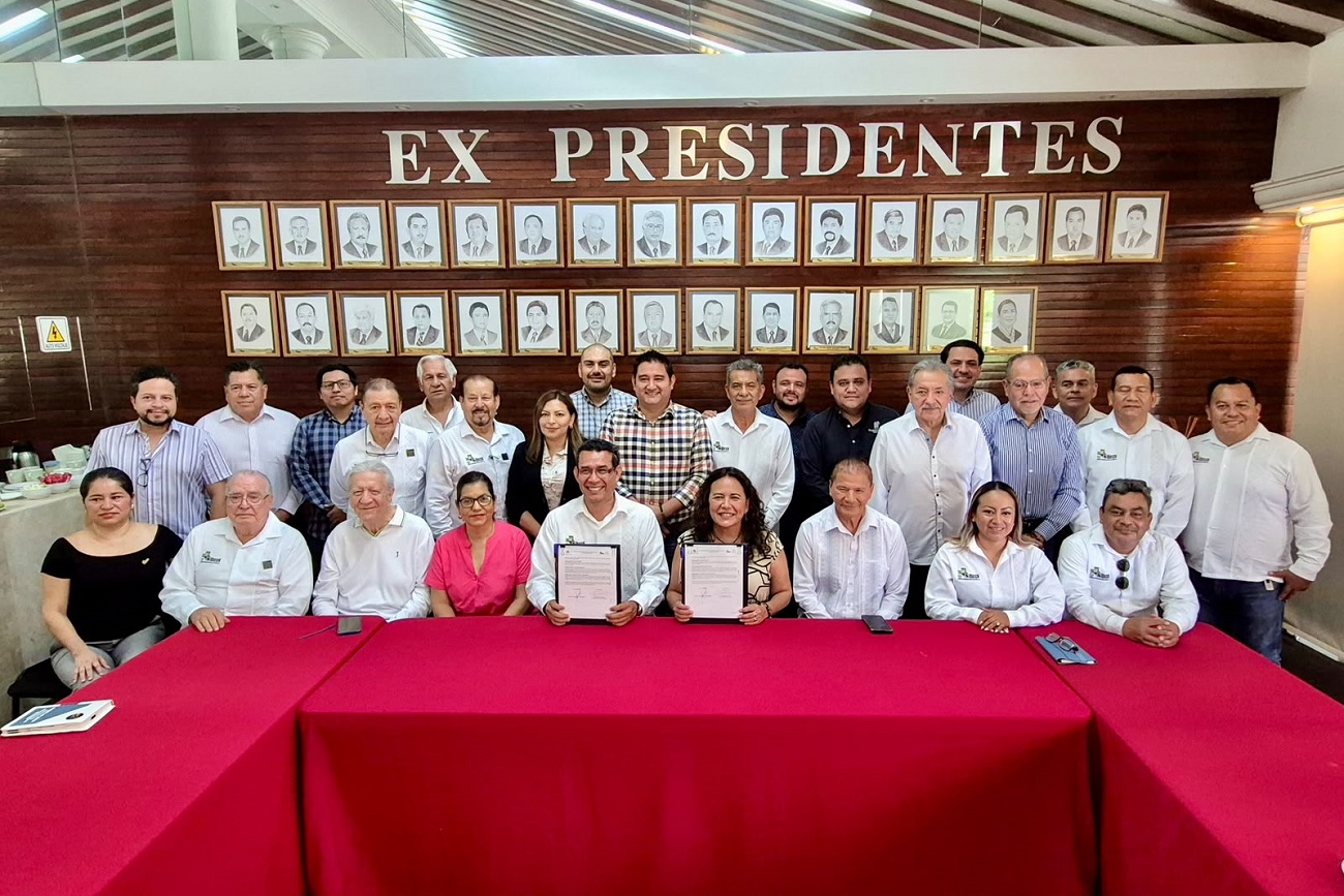 Como colegio están en la disposición de aportar los recursos y conocimientos que poseen para beneficio mutuo, de la comunidad universitaria y de la sociedad chiapaneca.