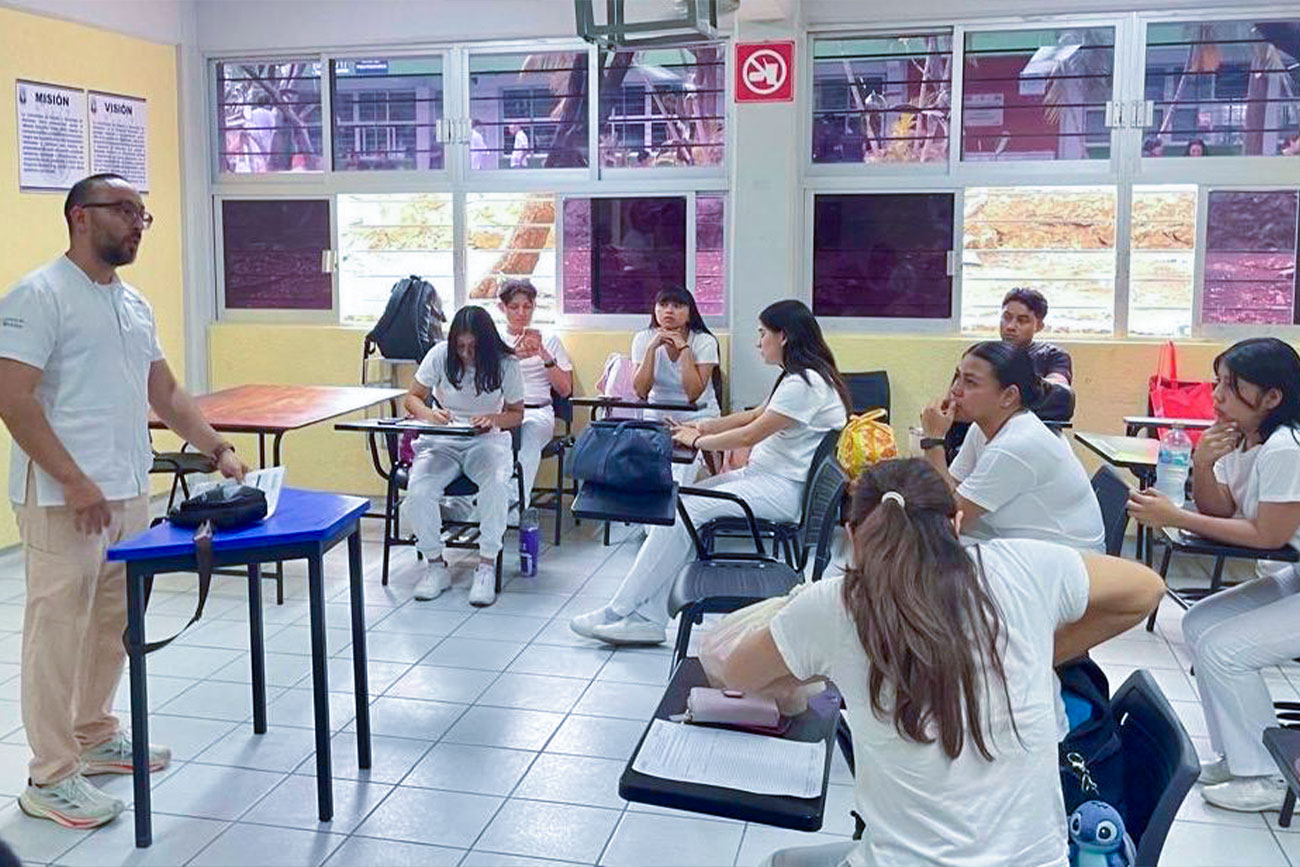 UNICACH fortalece compromiso con la salud universitaria