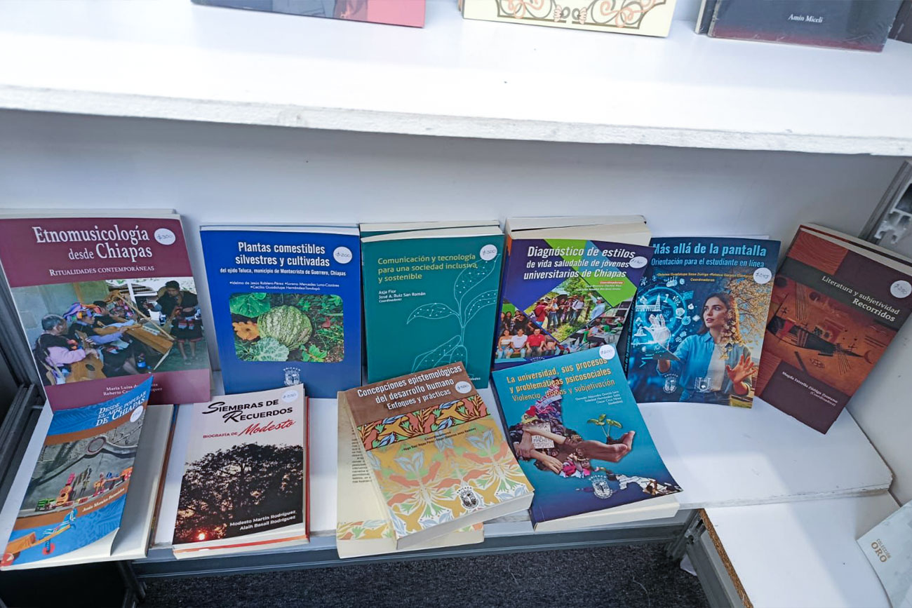 UNICACH fortalece su presencia editorial en FILUNI 2026                